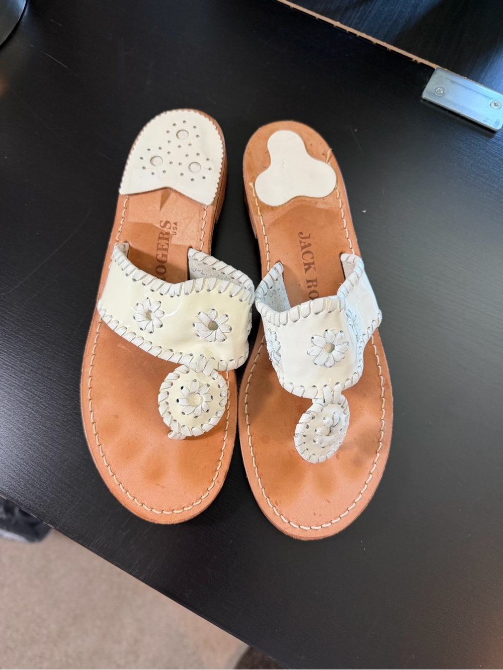 Jack Rogers White Leather Floral Whipstitch Thong Sandals